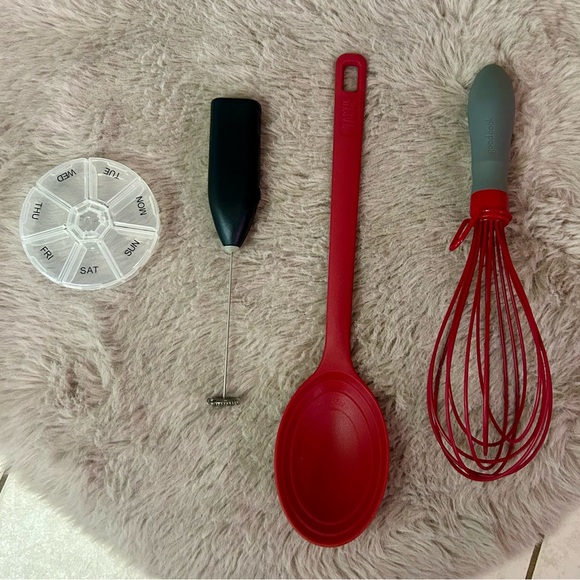 Misc. Kitchen Accessory Bundle - Picture 4 of 7